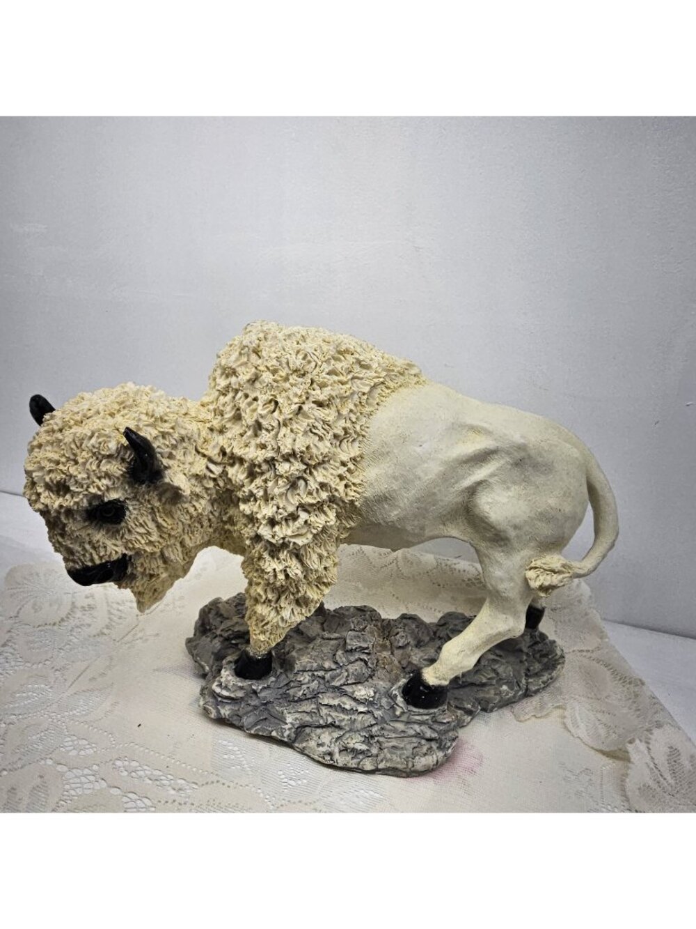 Collectible Vintage Heavy Resin Lifelike White Buffalo Statue Figurine